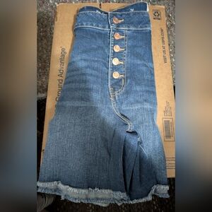 NWT WOMEN'S MAURICE SZ 22W HIGH RISE DENIM BUTTON SHORTS NICE CONDITION
